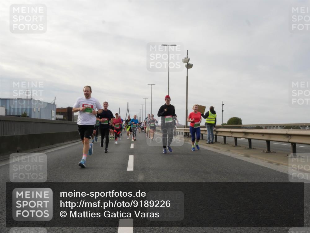 03.10.2025 - Köhlbrandbrückenlauf Matties Gatica Varas http://msf.ph/oto/9189226 03.10.2025 15:57:18 Position 3  meine-sportfotos.de