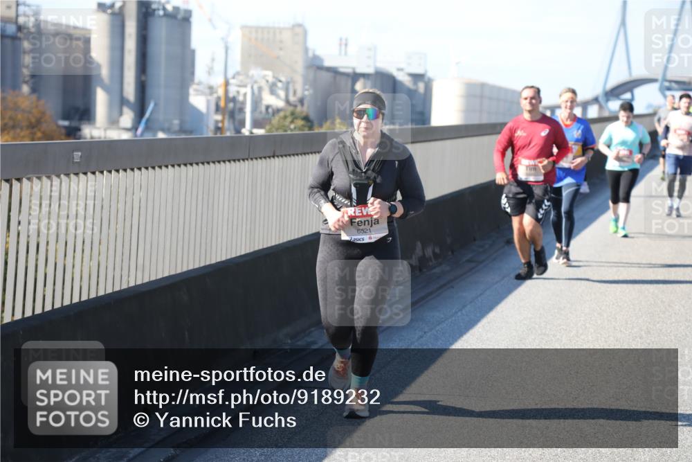 03.10.2025 - Köhlbrandbrückenlauf Yannick Fuchs http://msf.ph/oto/9189232 03.10.2025 12:08:46 Position 3 6521 meine-sportfotos.de