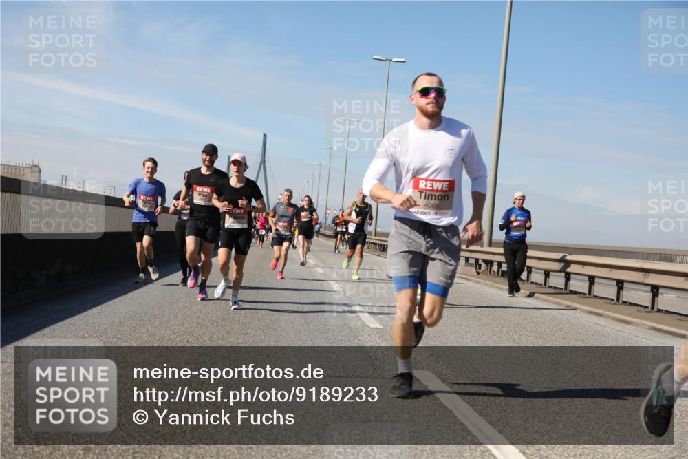 03.10.2025 - Köhlbrandbrückenlauf Yannick Fuchs http://msf.ph/oto/9189233 03.10.2025 11:48:44 Position 3 4066 meine-sportfotos.de
