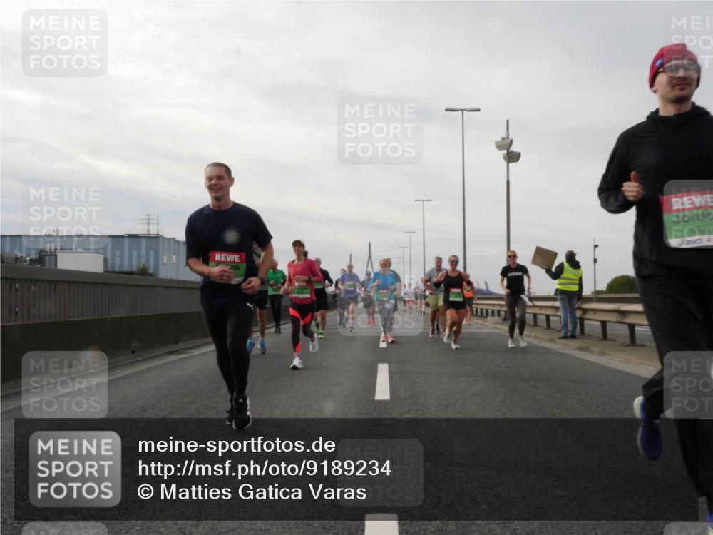 03.10.2025 - Köhlbrandbrückenlauf Matties Gatica Varas http://msf.ph/oto/9189234 03.10.2025 15:57:20 Position 3 8529 meine-sportfotos.de