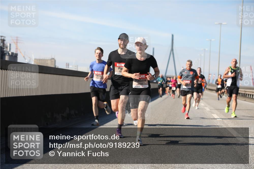 03.10.2025 - Köhlbrandbrückenlauf Yannick Fuchs http://msf.ph/oto/9189239 03.10.2025 11:48:45 Position 3 041, 66, 4599 meine-sportfotos.de