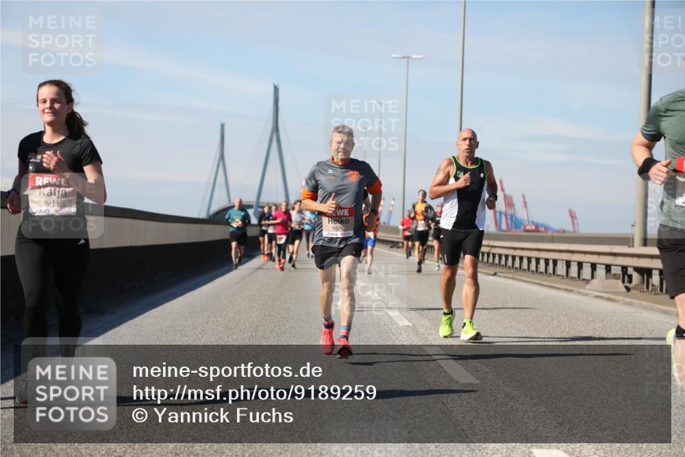 03.10.2025 - Köhlbrandbrückenlauf Yannick Fuchs http://msf.ph/oto/9189259 03.10.2025 11:48:46 Position 3 6044, 5676 meine-sportfotos.de