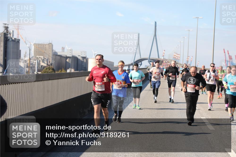 03.10.2025 - Köhlbrandbrückenlauf Yannick Fuchs http://msf.ph/oto/9189261 03.10.2025 12:08:48 Position 3 6460, 6103 meine-sportfotos.de