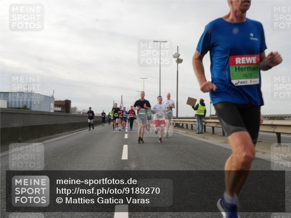 03.10.2025 - Köhlbrandbrückenlauf Matties Gatica Varas http://msf.ph/oto/9189270 03.10.2025 15:57:28 Position 3 7879 meine-sportfotos.de