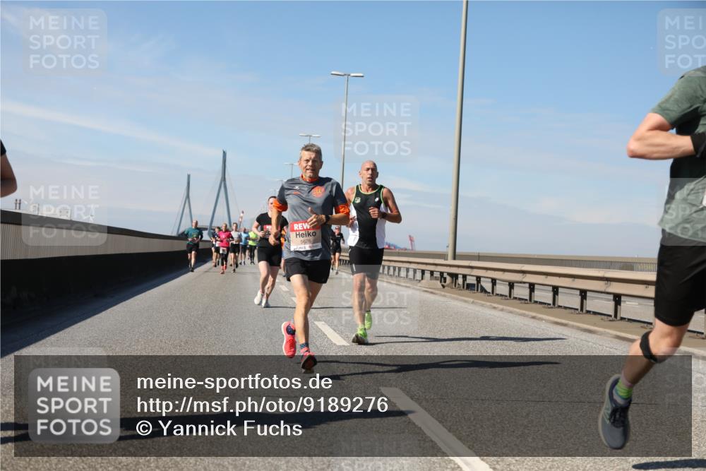 03.10.2025 - Köhlbrandbrückenlauf Yannick Fuchs http://msf.ph/oto/9189276 03.10.2025 11:48:47 Position 3 5676 meine-sportfotos.de