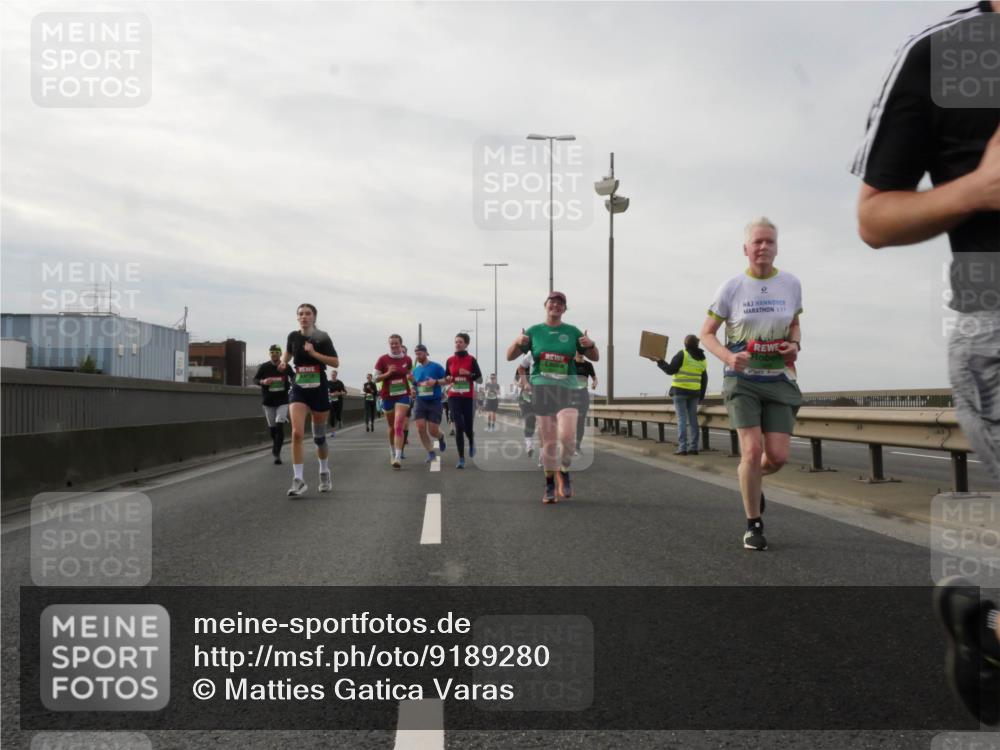 03.10.2025 - Köhlbrandbrückenlauf Matties Gatica Varas http://msf.ph/oto/9189280 03.10.2025 15:57:30 Position 3  meine-sportfotos.de