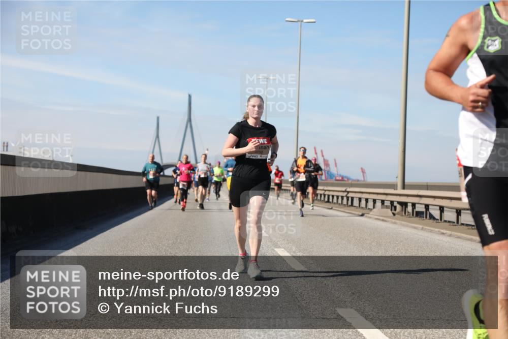 03.10.2025 - Köhlbrandbrückenlauf Yannick Fuchs http://msf.ph/oto/9189299 03.10.2025 11:48:49 Position 3 4152 meine-sportfotos.de
