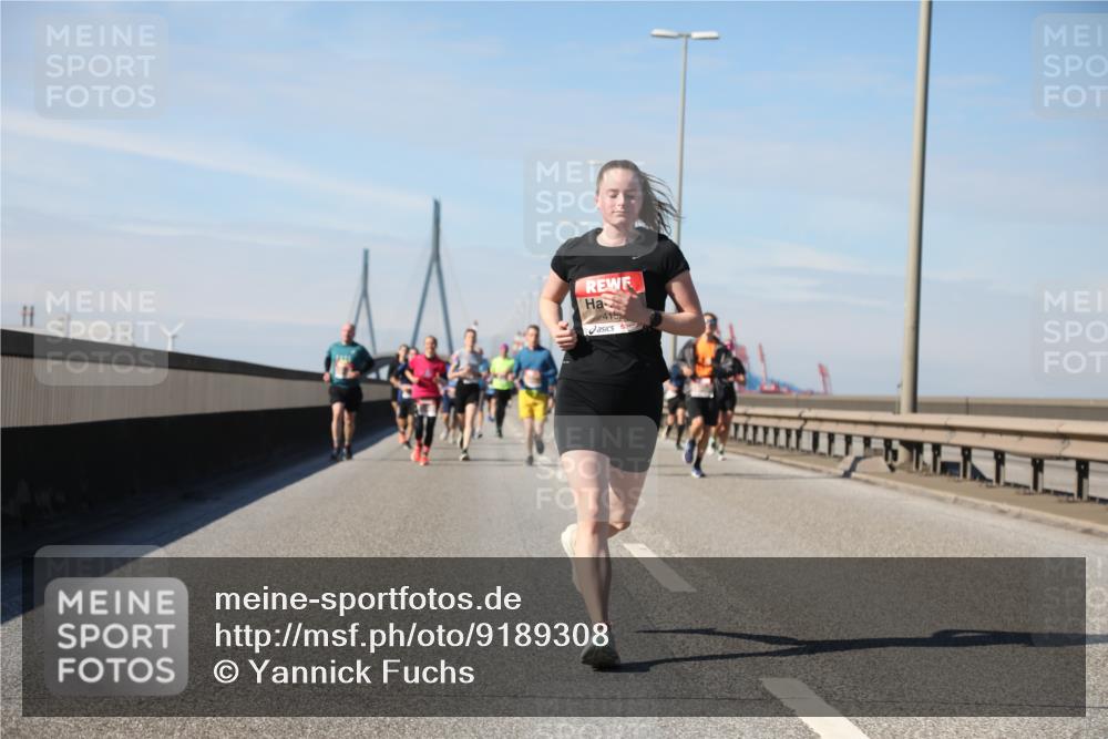03.10.2025 - Köhlbrandbrückenlauf Yannick Fuchs http://msf.ph/oto/9189308 03.10.2025 11:48:49 Position 3 415 meine-sportfotos.de