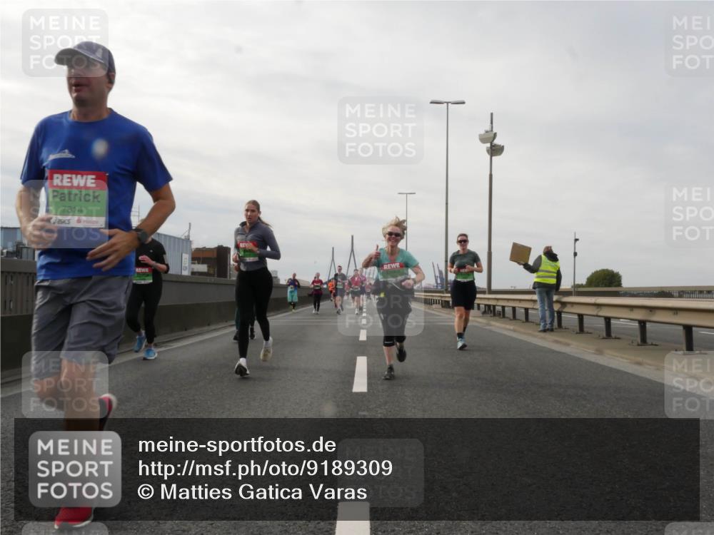 03.10.2025 - Köhlbrandbrückenlauf Matties Gatica Varas http://msf.ph/oto/9189309 03.10.2025 15:57:36 Position 3 7814 meine-sportfotos.de