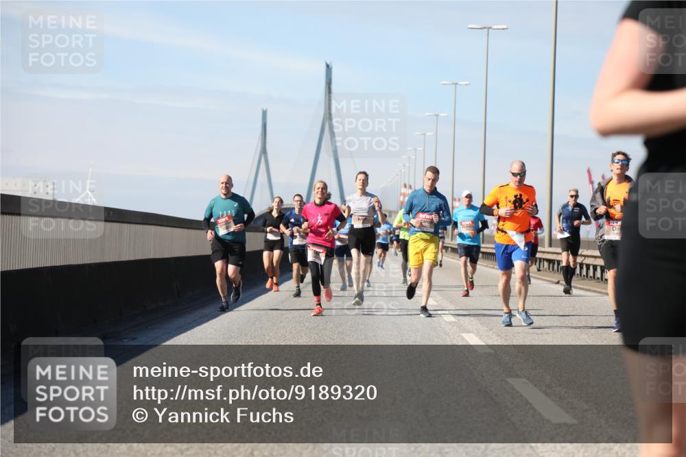 03.10.2025 - Köhlbrandbrückenlauf Yannick Fuchs http://msf.ph/oto/9189320 03.10.2025 11:48:50 Position 3 2025 meine-sportfotos.de