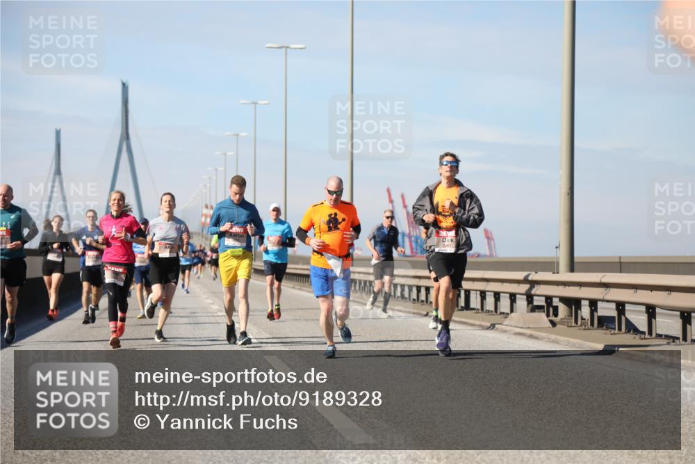 03.10.2025 - Köhlbrandbrückenlauf Yannick Fuchs http://msf.ph/oto/9189328 03.10.2025 11:48:51 Position 3 5951 meine-sportfotos.de