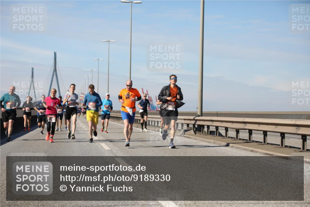 03.10.2025 - Köhlbrandbrückenlauf Yannick Fuchs http://msf.ph/oto/9189330 03.10.2025 11:48:51 Position 3 2025 meine-sportfotos.de