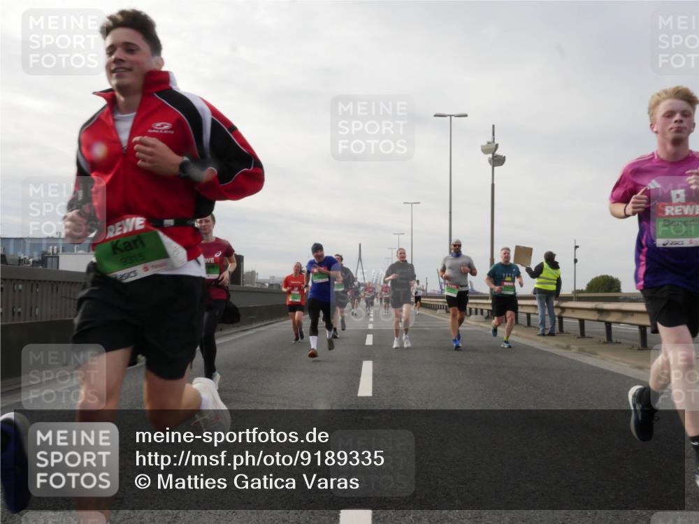 03.10.2025 - Köhlbrandbrückenlauf Matties Gatica Varas http://msf.ph/oto/9189335 03.10.2025 15:57:43 Position 3 9315, 8513 meine-sportfotos.de