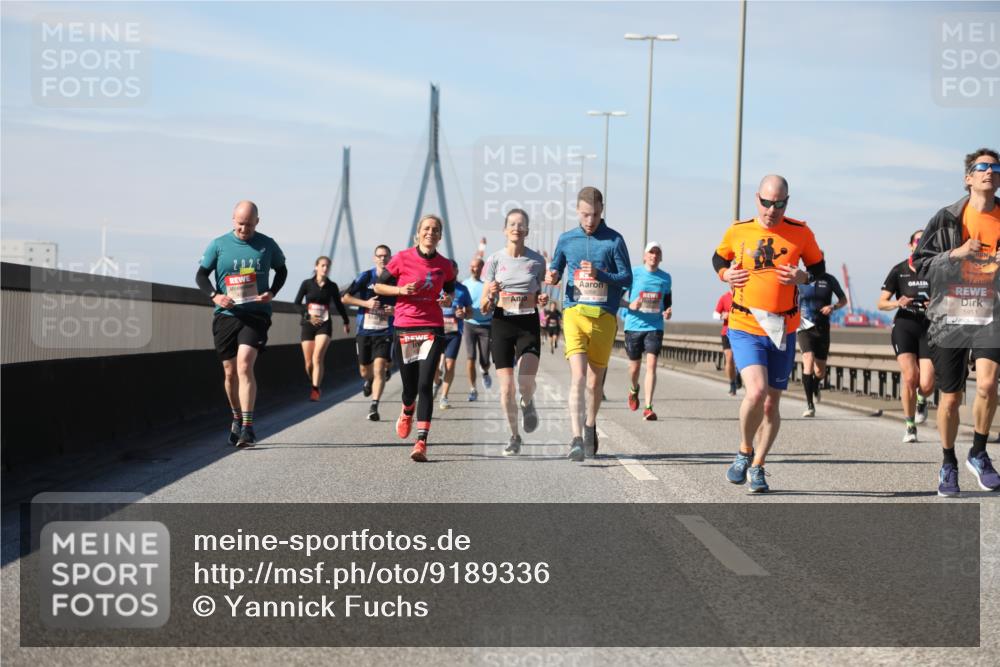 03.10.2025 - Köhlbrandbrückenlauf Yannick Fuchs http://msf.ph/oto/9189336 03.10.2025 11:48:52 Position 3 5951 meine-sportfotos.de