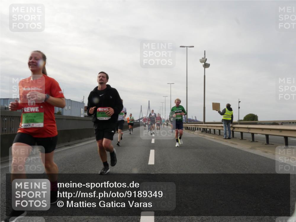 03.10.2025 - Köhlbrandbrückenlauf Matties Gatica Varas http://msf.ph/oto/9189349 03.10.2025 15:57:46 Position 3 9727, 9333 meine-sportfotos.de