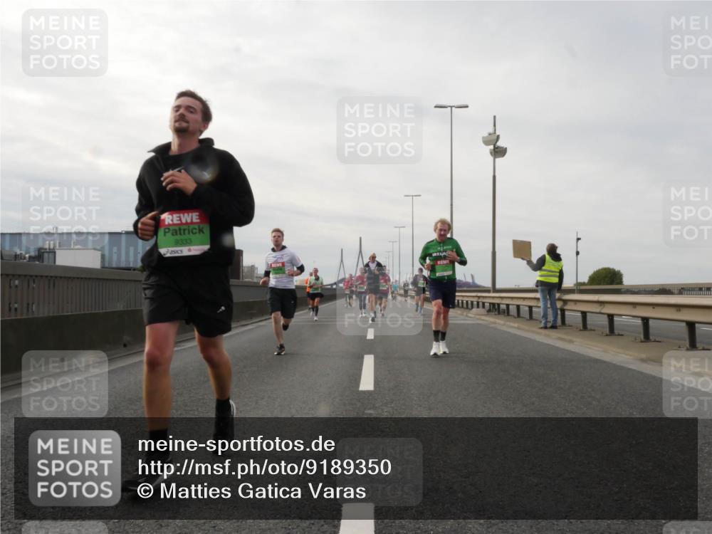 03.10.2025 - Köhlbrandbrückenlauf Matties Gatica Varas http://msf.ph/oto/9189350 03.10.2025 15:57:47 Position 3 9333 meine-sportfotos.de