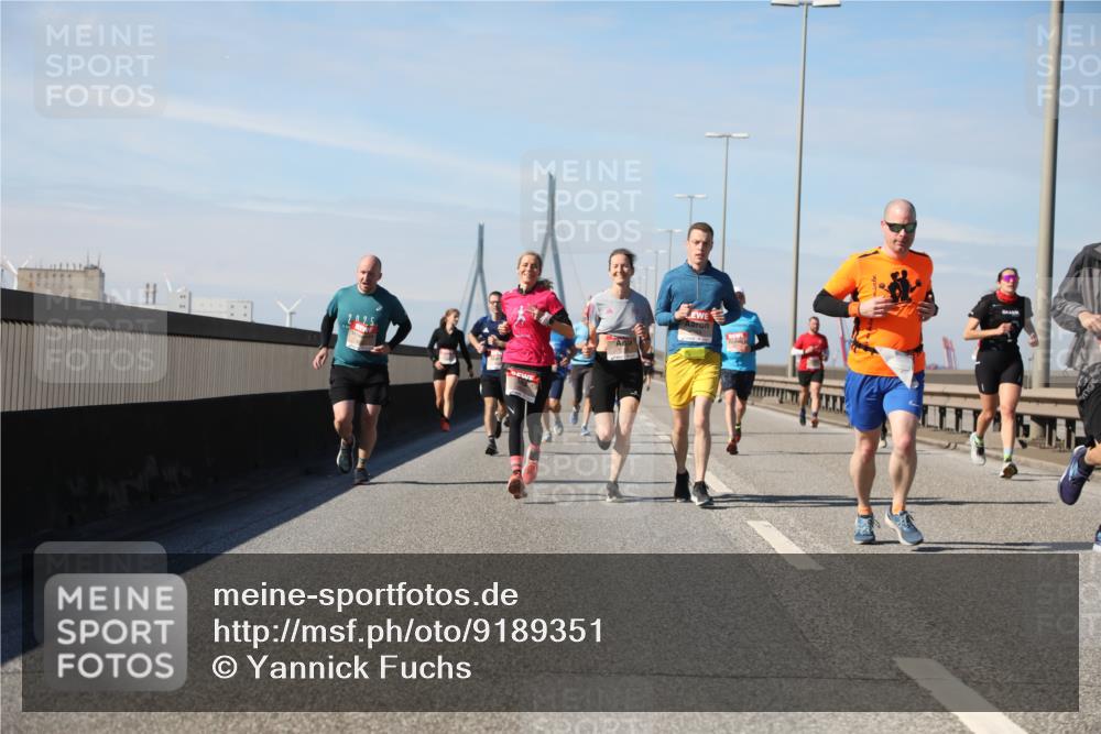 03.10.2025 - Köhlbrandbrückenlauf Yannick Fuchs http://msf.ph/oto/9189351 03.10.2025 11:48:53 Position 3 2025 meine-sportfotos.de