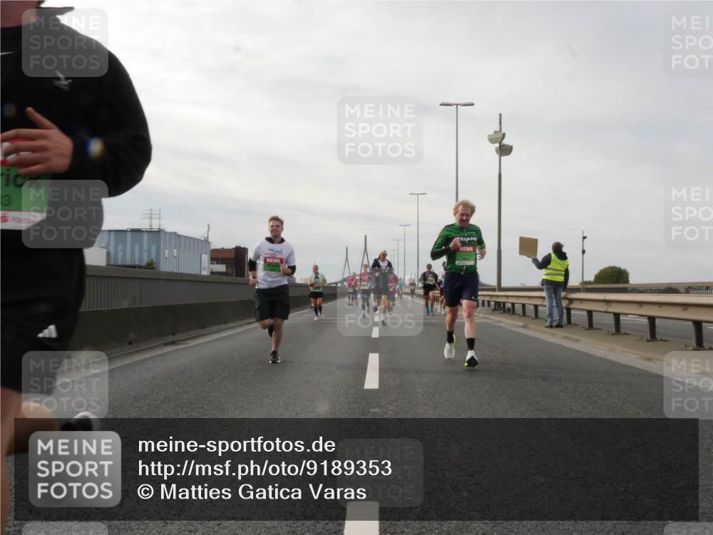03.10.2025 - Köhlbrandbrückenlauf Matties Gatica Varas http://msf.ph/oto/9189353 03.10.2025 15:57:47 Position 3 3 meine-sportfotos.de