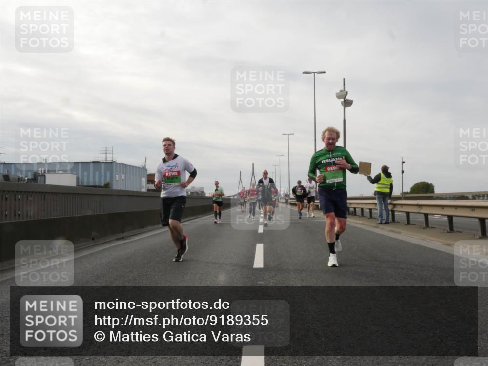 03.10.2025 - Köhlbrandbrückenlauf Matties Gatica Varas http://msf.ph/oto/9189355 03.10.2025 15:57:48 Position 3  meine-sportfotos.de