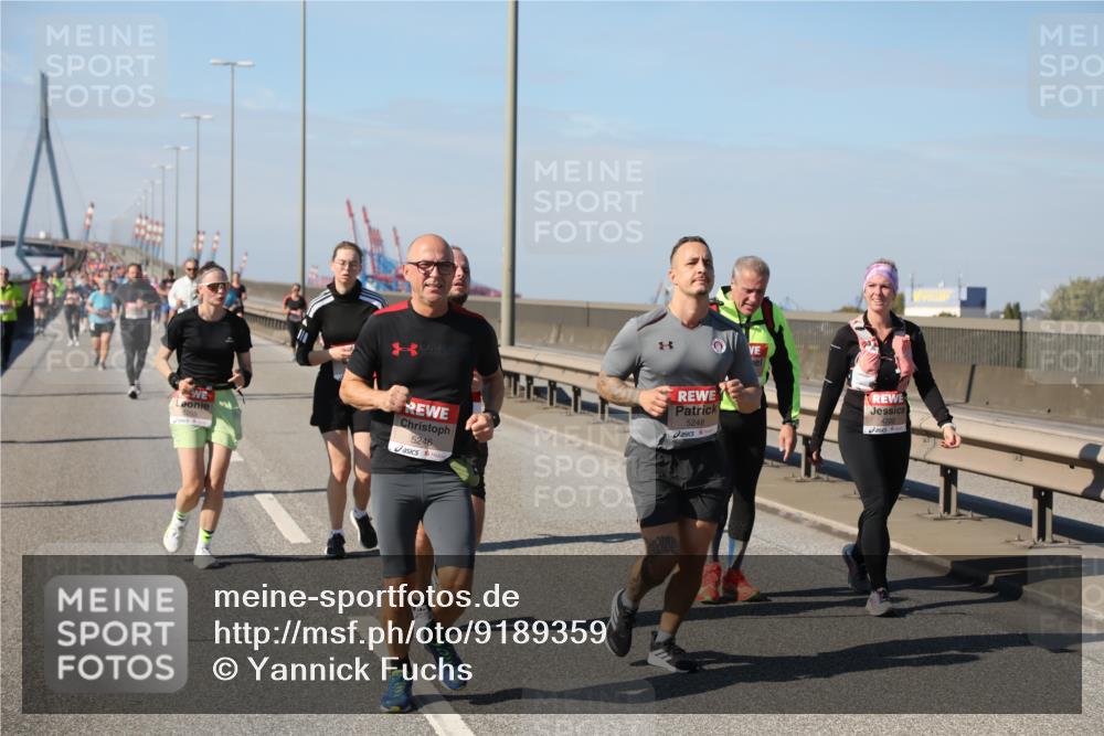 03.10.2025 - Köhlbrandbrückenlauf Yannick Fuchs http://msf.ph/oto/9189359 03.10.2025 12:08:57 Position 3 5246, 5248 meine-sportfotos.de