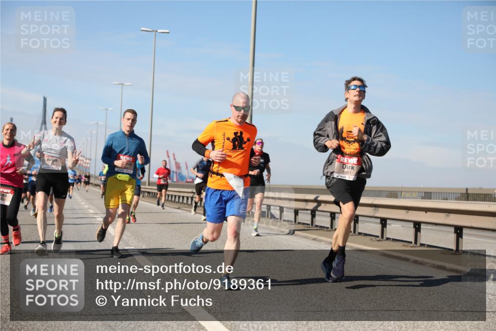 03.10.2025 - Köhlbrandbrückenlauf Yannick Fuchs http://msf.ph/oto/9189361 03.10.2025 11:48:54 Position 3 5951 meine-sportfotos.de