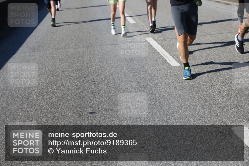 03.10.2025 - Köhlbrandbrückenlauf Yannick Fuchs http://msf.ph/oto/9189365 03.10.2025 12:08:58 Position 3  meine-sportfotos.de