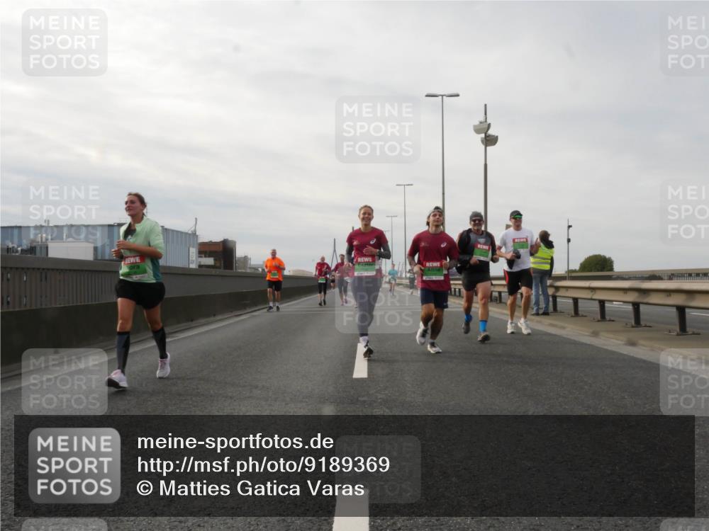 03.10.2025 - Köhlbrandbrückenlauf Matties Gatica Varas http://msf.ph/oto/9189369 03.10.2025 15:57:51 Position 3  meine-sportfotos.de