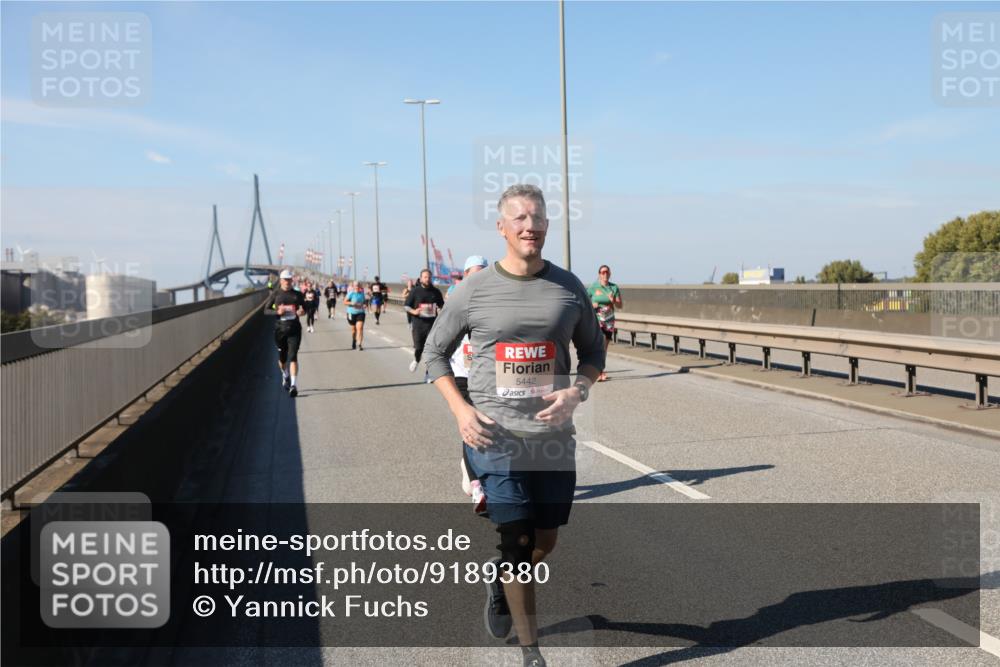 03.10.2025 - Köhlbrandbrückenlauf Yannick Fuchs http://msf.ph/oto/9189380 03.10.2025 12:09:02 Position 3 5442 meine-sportfotos.de