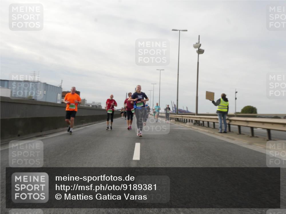 03.10.2025 - Köhlbrandbrückenlauf Matties Gatica Varas http://msf.ph/oto/9189381 03.10.2025 15:57:54 Position 3  meine-sportfotos.de