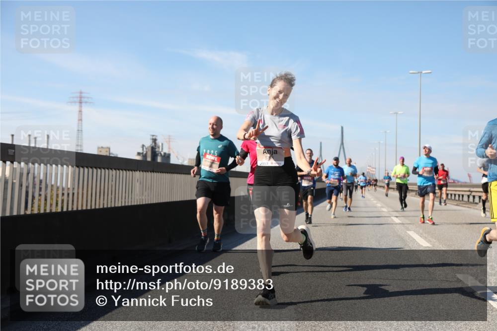 03.10.2025 - Köhlbrandbrückenlauf Yannick Fuchs http://msf.ph/oto/9189383 03.10.2025 11:48:55 Position 3 202, 5, 5798 meine-sportfotos.de