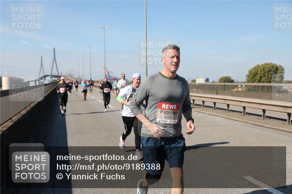 03.10.2025 - Köhlbrandbrückenlauf Yannick Fuchs http://msf.ph/oto/9189388 03.10.2025 12:09:03 Position 3 5442 meine-sportfotos.de