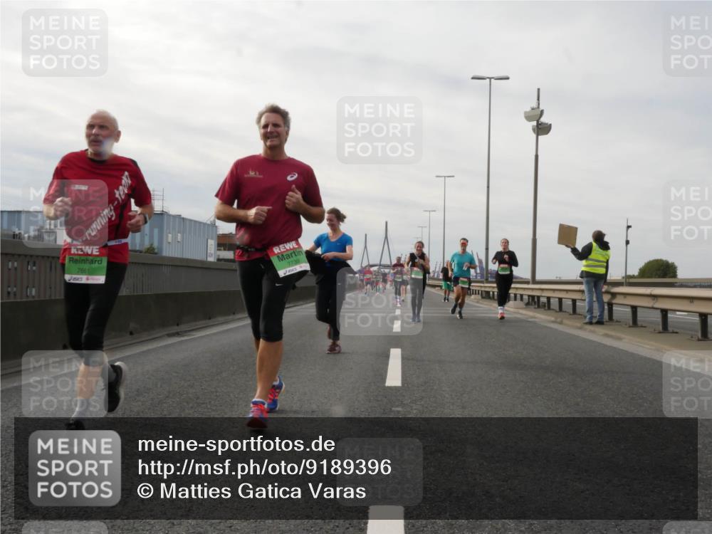 03.10.2025 - Köhlbrandbrückenlauf Matties Gatica Varas http://msf.ph/oto/9189396 03.10.2025 15:57:58 Position 3 7661, 7739 meine-sportfotos.de