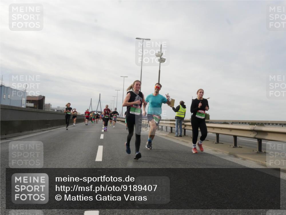 03.10.2025 - Köhlbrandbrückenlauf Matties Gatica Varas http://msf.ph/oto/9189407 03.10.2025 15:58:00 Position 3  meine-sportfotos.de