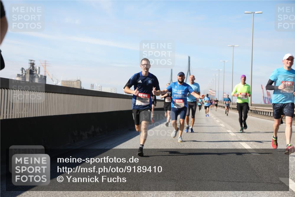 03.10.2025 - Köhlbrandbrückenlauf Yannick Fuchs http://msf.ph/oto/9189410 03.10.2025 11:48:57 Position 3 4724 meine-sportfotos.de
