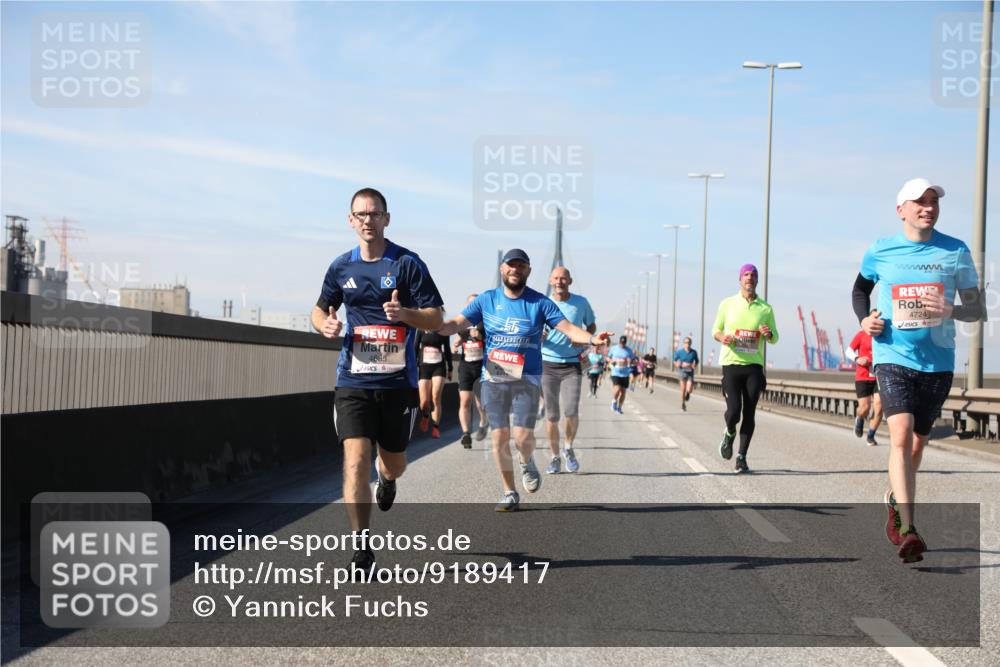 03.10.2025 - Köhlbrandbrückenlauf Yannick Fuchs http://msf.ph/oto/9189417 03.10.2025 11:48:57 Position 3 4685, 4724 meine-sportfotos.de