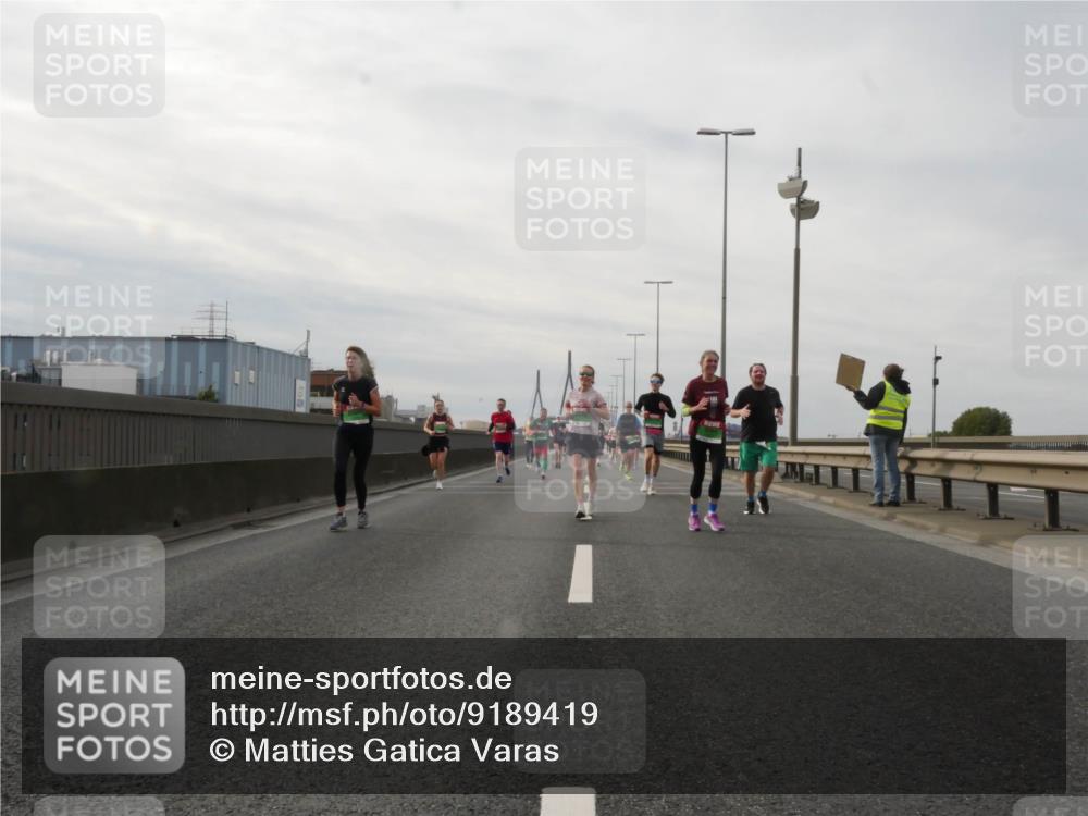 03.10.2025 - Köhlbrandbrückenlauf Matties Gatica Varas http://msf.ph/oto/9189419 03.10.2025 15:58:03 Position 3  meine-sportfotos.de