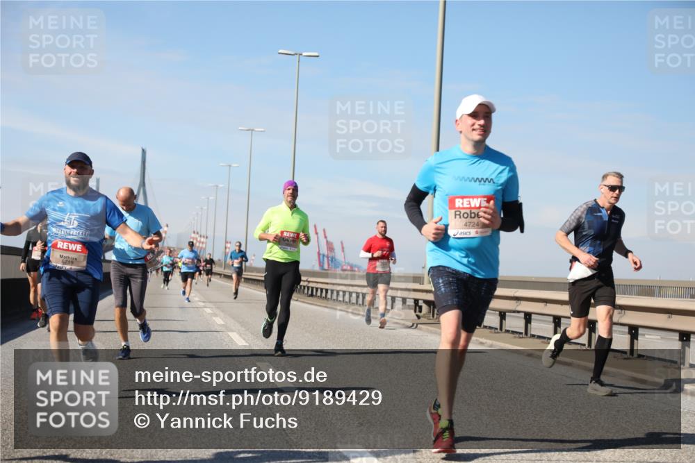 03.10.2025 - Köhlbrandbrückenlauf Yannick Fuchs http://msf.ph/oto/9189429 03.10.2025 11:48:58 Position 3 6719, 4724 meine-sportfotos.de