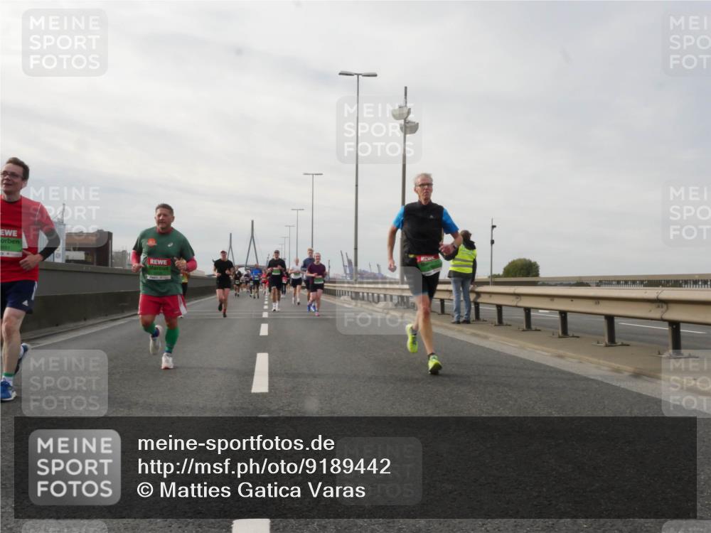 03.10.2025 - Köhlbrandbrückenlauf Matties Gatica Varas http://msf.ph/oto/9189442 03.10.2025 15:58:09 Position 3 9881 meine-sportfotos.de