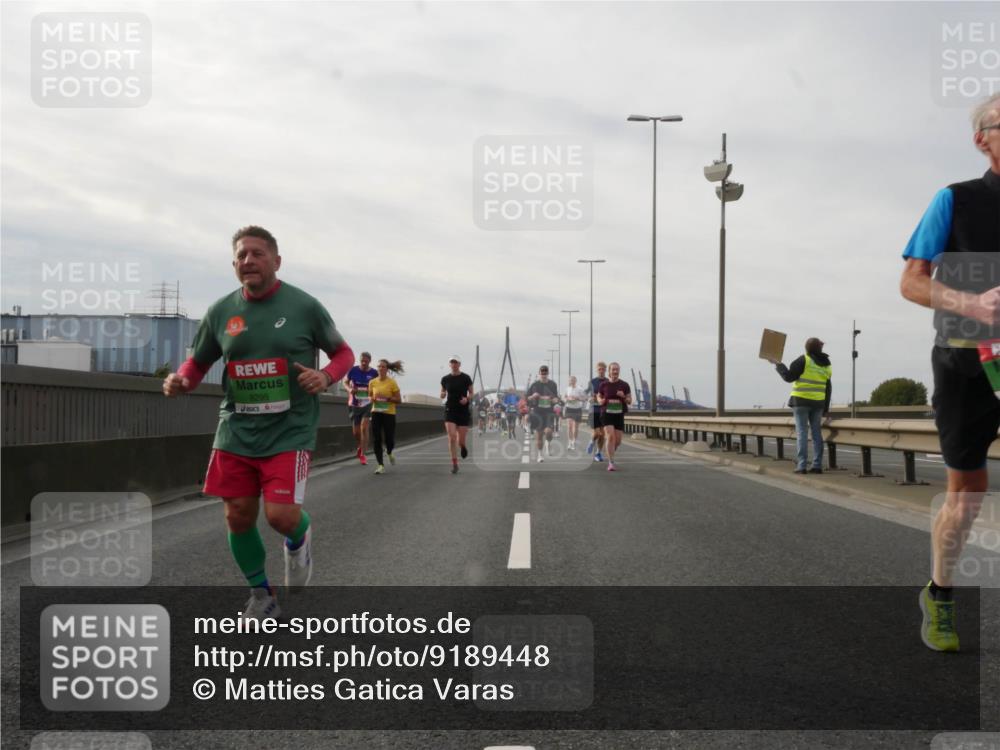 03.10.2025 - Köhlbrandbrückenlauf Matties Gatica Varas http://msf.ph/oto/9189448 03.10.2025 15:58:10 Position 3 9295 meine-sportfotos.de