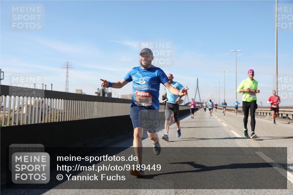 03.10.2025 - Köhlbrandbrückenlauf Yannick Fuchs http://msf.ph/oto/9189449 03.10.2025 11:48:59 Position 3 6719 meine-sportfotos.de