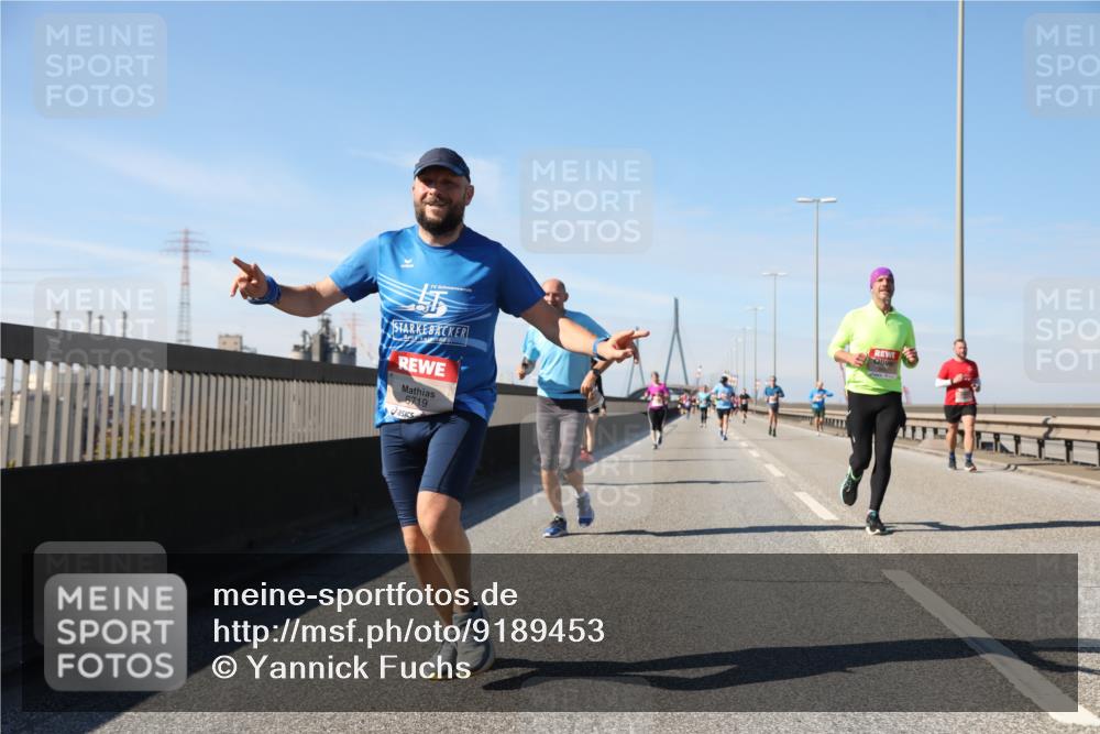 03.10.2025 - Köhlbrandbrückenlauf Yannick Fuchs http://msf.ph/oto/9189453 03.10.2025 11:48:59 Position 3 6719 meine-sportfotos.de
