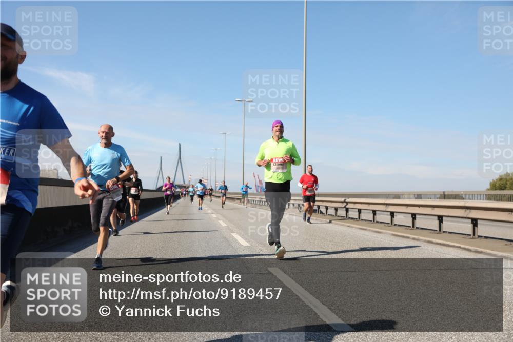 03.10.2025 - Köhlbrandbrückenlauf Yannick Fuchs http://msf.ph/oto/9189457 03.10.2025 11:48:59 Position 3 5637 meine-sportfotos.de
