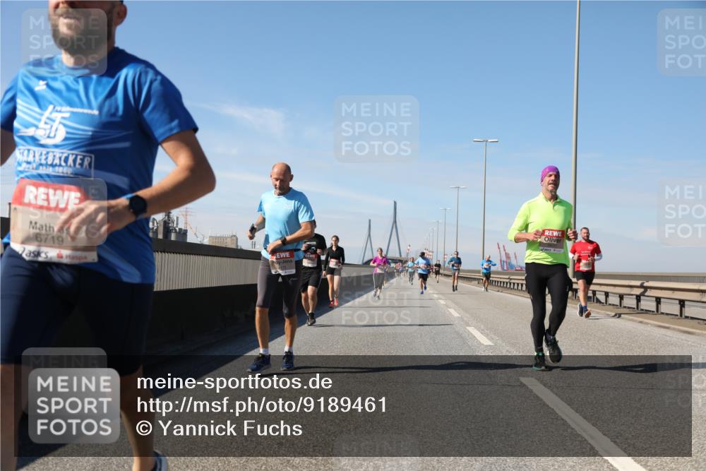 03.10.2025 - Köhlbrandbrückenlauf Yannick Fuchs http://msf.ph/oto/9189461 03.10.2025 11:48:59 Position 3 6719 meine-sportfotos.de