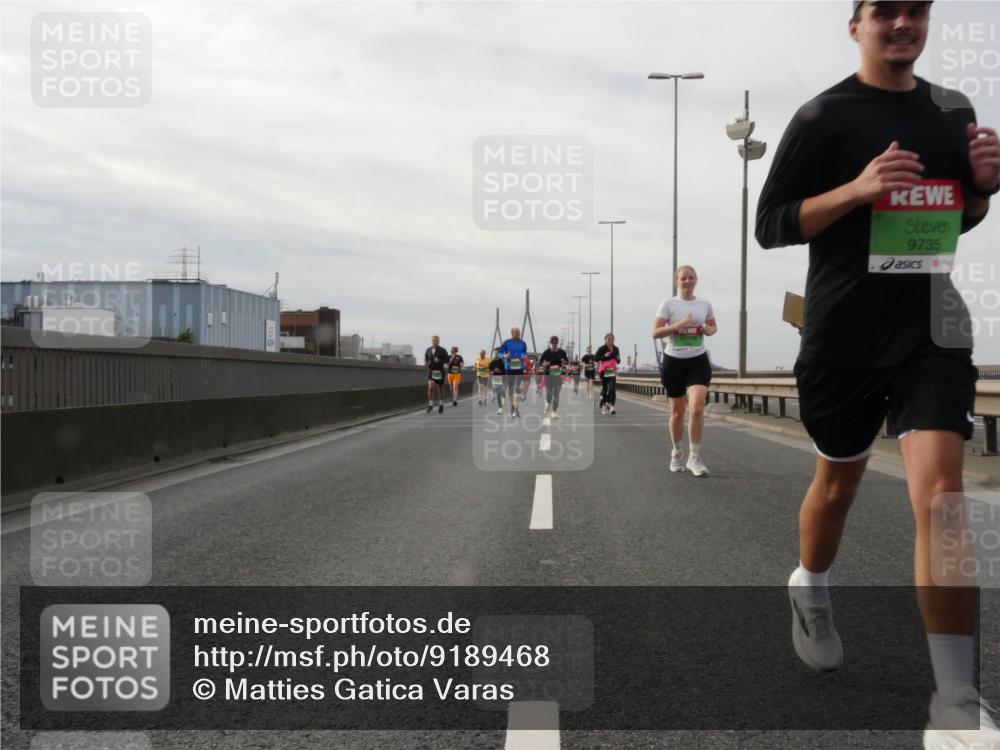 03.10.2025 - Köhlbrandbrückenlauf Matties Gatica Varas http://msf.ph/oto/9189468 03.10.2025 15:58:15 Position 3 9735 meine-sportfotos.de