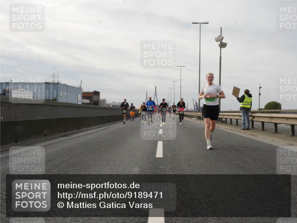03.10.2025 - Köhlbrandbrückenlauf Matties Gatica Varas http://msf.ph/oto/9189471 03.10.2025 15:58:15 Position 3  meine-sportfotos.de