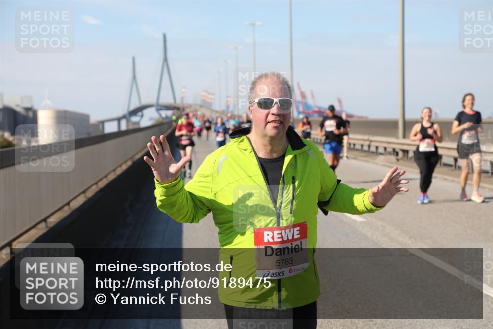 03.10.2025 - Köhlbrandbrückenlauf Yannick Fuchs http://msf.ph/oto/9189475 03.10.2025 12:09:13 Position 3 5783 meine-sportfotos.de