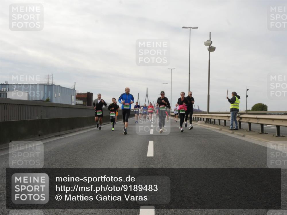 03.10.2025 - Köhlbrandbrückenlauf Matties Gatica Varas http://msf.ph/oto/9189483 03.10.2025 15:58:18 Position 3  meine-sportfotos.de