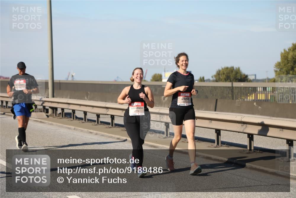 03.10.2025 - Köhlbrandbrückenlauf Yannick Fuchs http://msf.ph/oto/9189486 03.10.2025 12:09:14 Position 3 5773, 5772 meine-sportfotos.de