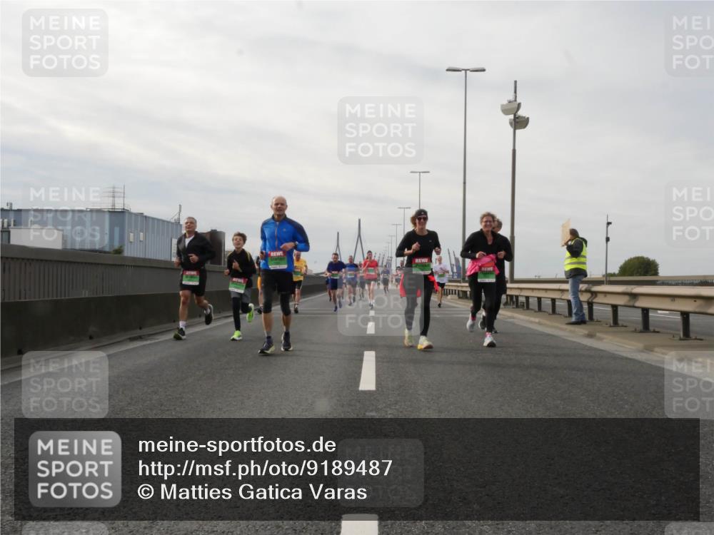 03.10.2025 - Köhlbrandbrückenlauf Matties Gatica Varas http://msf.ph/oto/9189487 03.10.2025 15:58:19 Position 3  meine-sportfotos.de