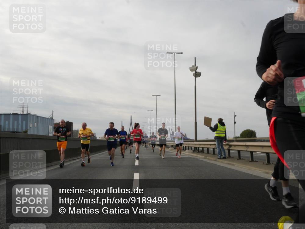 03.10.2025 - Köhlbrandbrückenlauf Matties Gatica Varas http://msf.ph/oto/9189499 03.10.2025 15:58:21 Position 3  meine-sportfotos.de